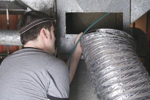 HVAC technician in Minneapolis-St. Paul