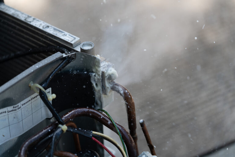 5 Signs of a Refrigerant Leak & What You Should Do About It
